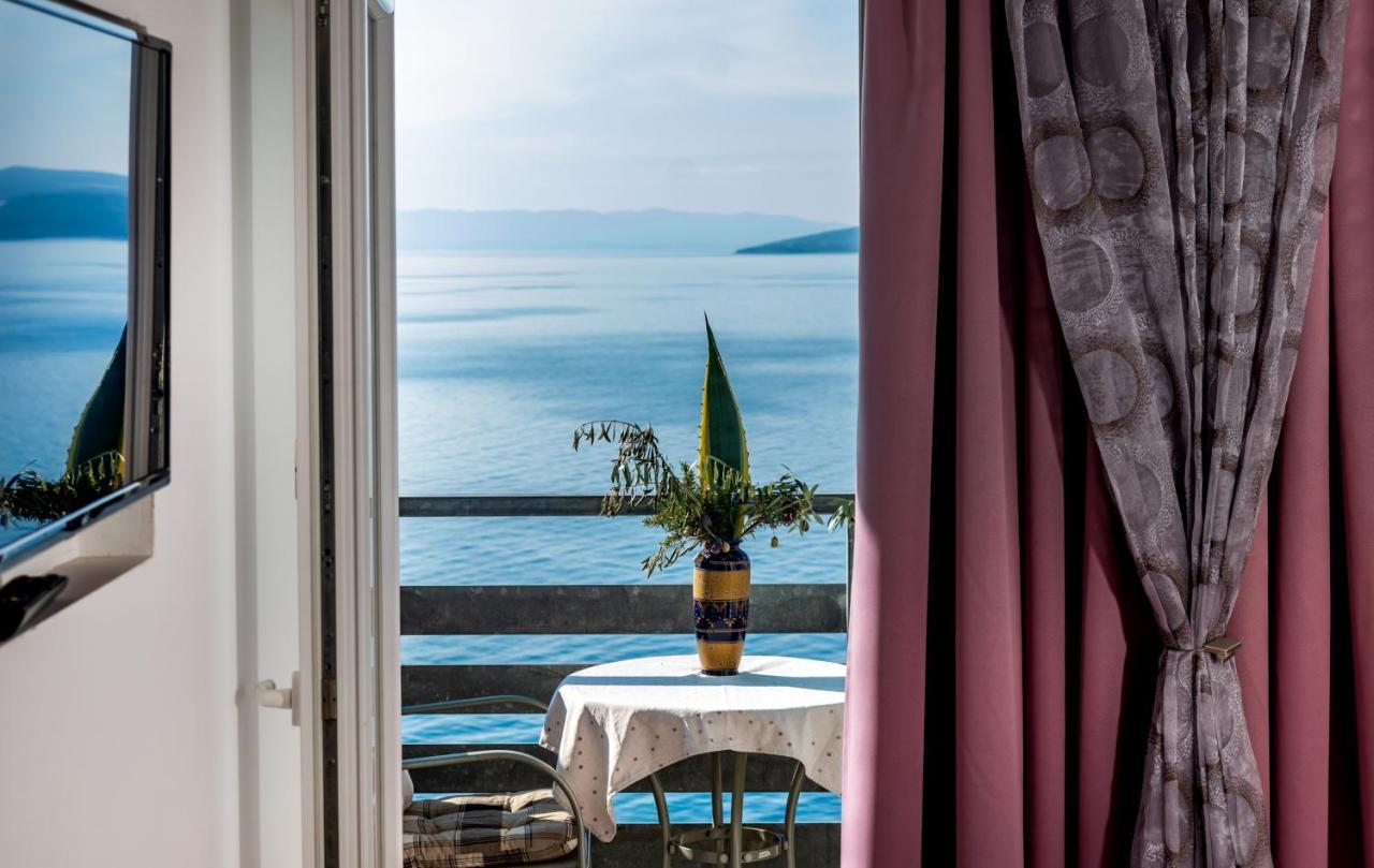 Apartments Tolic Baska Voda Luaran gambar
