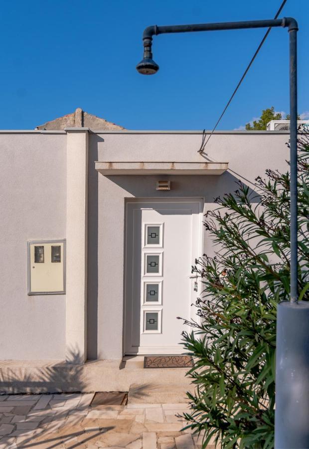 Apartments Tolic Baska Voda Luaran gambar