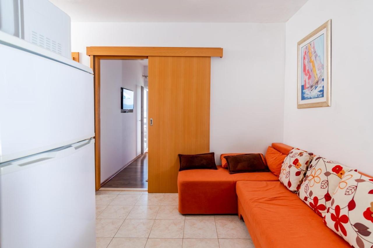 Apartments Tolic Baska Voda Luaran gambar