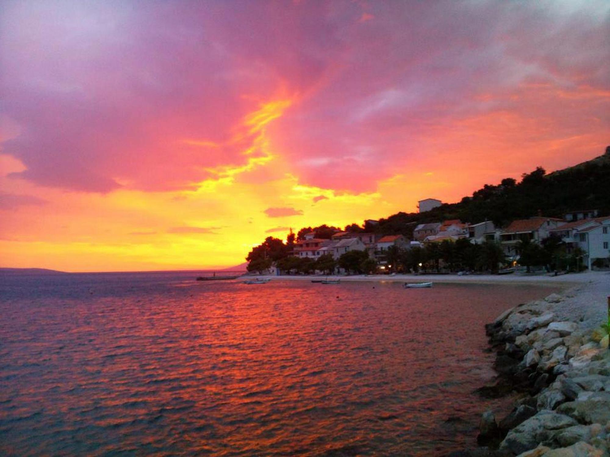 Apartments Tolic Baska Voda Luaran gambar